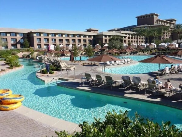 Pool - Spacious, well-appointed 2 bedroom 2 bath villa premiere resort in Scottsdale. (Scottsdale)