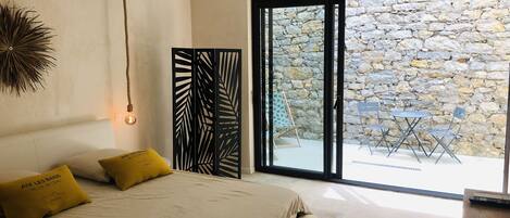 4 chambres, fer et planche Ă repasser, Wi-Fi, draps fournis