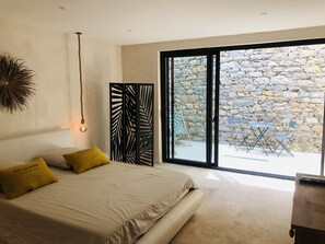 4 bedrooms, iron/ironing board, WiFi, bed sheets - Maison de Ville Entre LAC & Montagne (Aix-les-Bains)