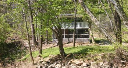Triplett Creek Cabin Rental with Scenic Views – Near Cave Run Lake!