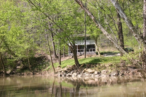 Triplett Creek Cabin Rental with Scenic Views – Near Cave Run Lake!