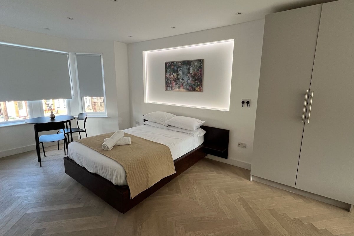 Luxury Studio Suite, City View