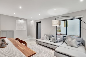 Familienvilla, 3 Schlafzimmer | Wohnbereich