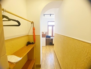 Egyptian cotton sheets, premium bedding, minibar, in-room safe - Orange Kutaisi Hotel (Kutaisi)