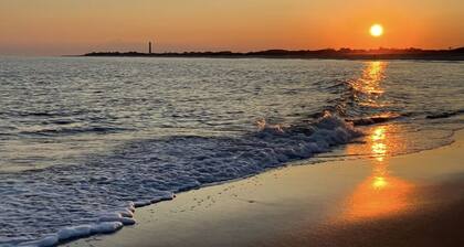 Cape Roc Condo with Ocean Views and Heated Pool 1/2 Block to the Beach