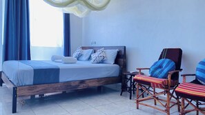 3 habitaciones, tabla de planchar con plancha y wifi gratis 