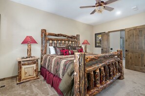6 bedrooms, iron/ironing board, WiFi, bed sheets
