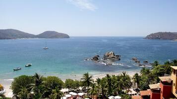 Sun-loungers, beach towels