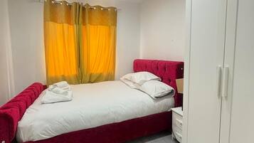 2 bedrooms, iron/ironing board, free WiFi, bed sheets
