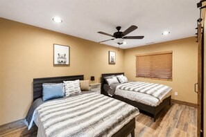 5 bedrooms, desk, iron/ironing board, free WiFi