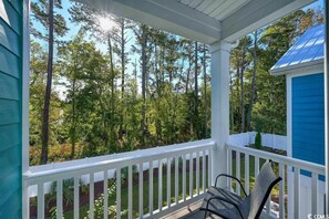 Property grounds - Beautiful new home, 3 Bed 2.5 bath, 4min walk to beach (Myrtle Beach)