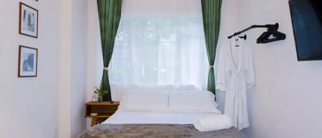 2 bedrooms, WiFi, bed sheets