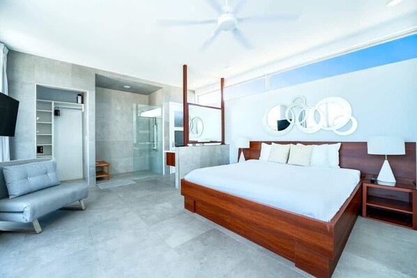 3 soverom, strykejern/-brett, reiseseng for barn og wi-fi