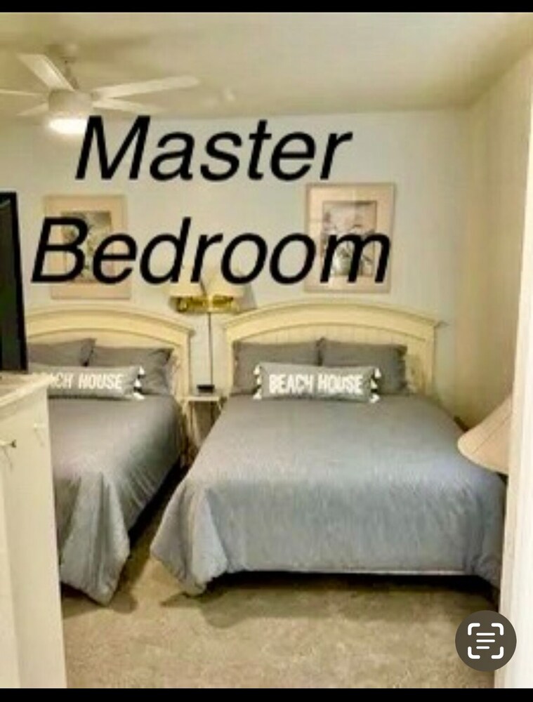 1st floor condo Sunset Beach NC on golf course less than one mile from