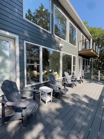 Terrace/patio. Stunning 5-BR Retreat with Panoramic Views & close to Raystown Lake Access.