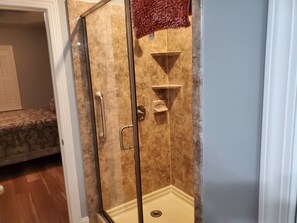 Shower, towels, soap, toilet paper - Southport 2 bed 2 bath furnished townhome for rent (Southport)