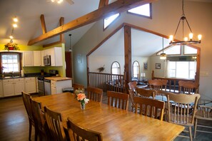 Dining - Family & Friends Retreat w/HotTub, Amazing Views, 5 big bedrooms & 14 acres (Ellicottville)