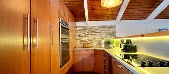 Family & dog friendly ski chalet with fire pit