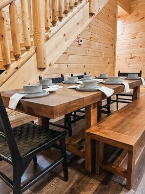 Dining - Downtown Pigeon Forge: Modern indoor pool cabin (Pigeon Forge)