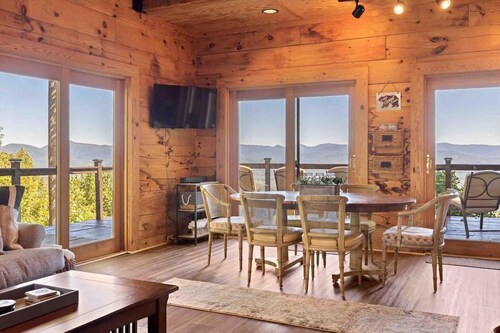 Levons Landing - The ULTIMATE Mountain View Near Lake Lure and Asheville