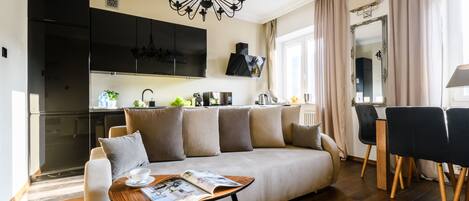 Smart TV, music library