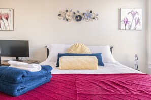 4 Schlafzimmer, Schreibtisch, Bügeleisen/Bügelbrett, kostenloses WLAN
