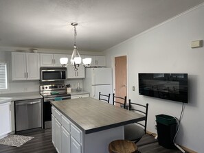 Private kitchen - 2 bedroom, 2 bath home   (Blaine)
