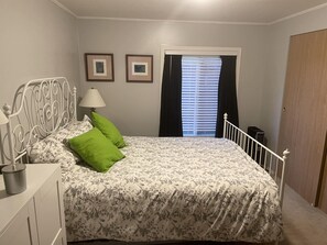Room - 2 bedroom, 2 bath home   (Blaine)