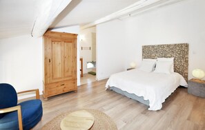 3 soverom, wi-fi (inkludert) og sengetøy