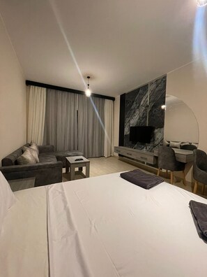 1 室のベッドルーム、アイロン / アイロン台、WiFi、ベッドシーツ