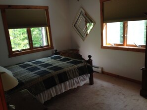 5 bedrooms, free WiFi, bed sheets