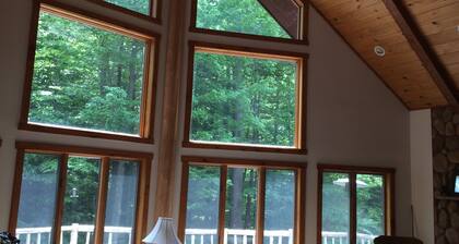 Great Adirondacks retreat with five bedroomsHot tub,pool table.large open space