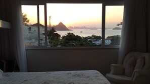 5 bedrooms, desk, iron/ironing board, free WiFi