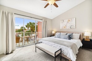 2 habitaciones, escritorio y tabla de planchar con plancha 