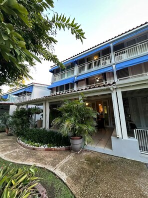 Exterior - Lovely Dorado Beach Villa With King Size Bed

 (Dorado)