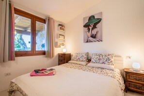 2 Schlafzimmer, Bügeleisen/Bügelbrett, Bettwäsche
