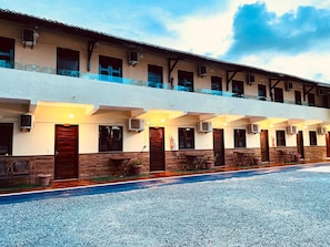 Fachada da propriedade