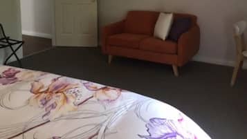 1 bedroom, desk, iron/ironing board, free WiFi