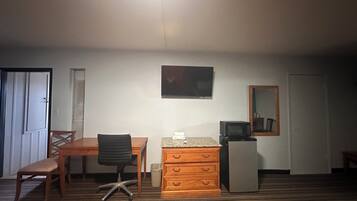 Desk, laptop workspace, iron/ironing board, free WiFi