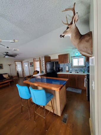 内装. Hideaway by Lake Ouachita in the Buckville Area close to 3 boat ramps.