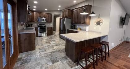 Beautiful Riverfront Home near Celebrations. Excellent eagle viewing!