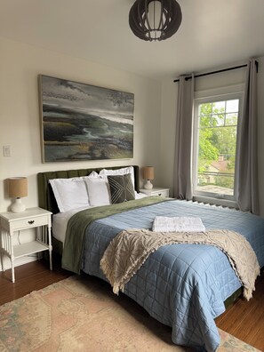 3 soverom, strykejern/-brett, wi-fi og sengetøy