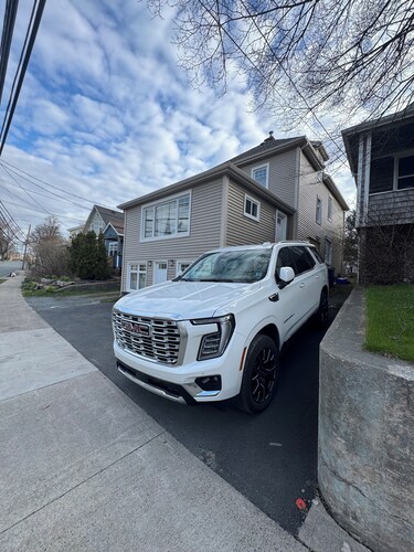 Bright fresh with Harbour views close to everything