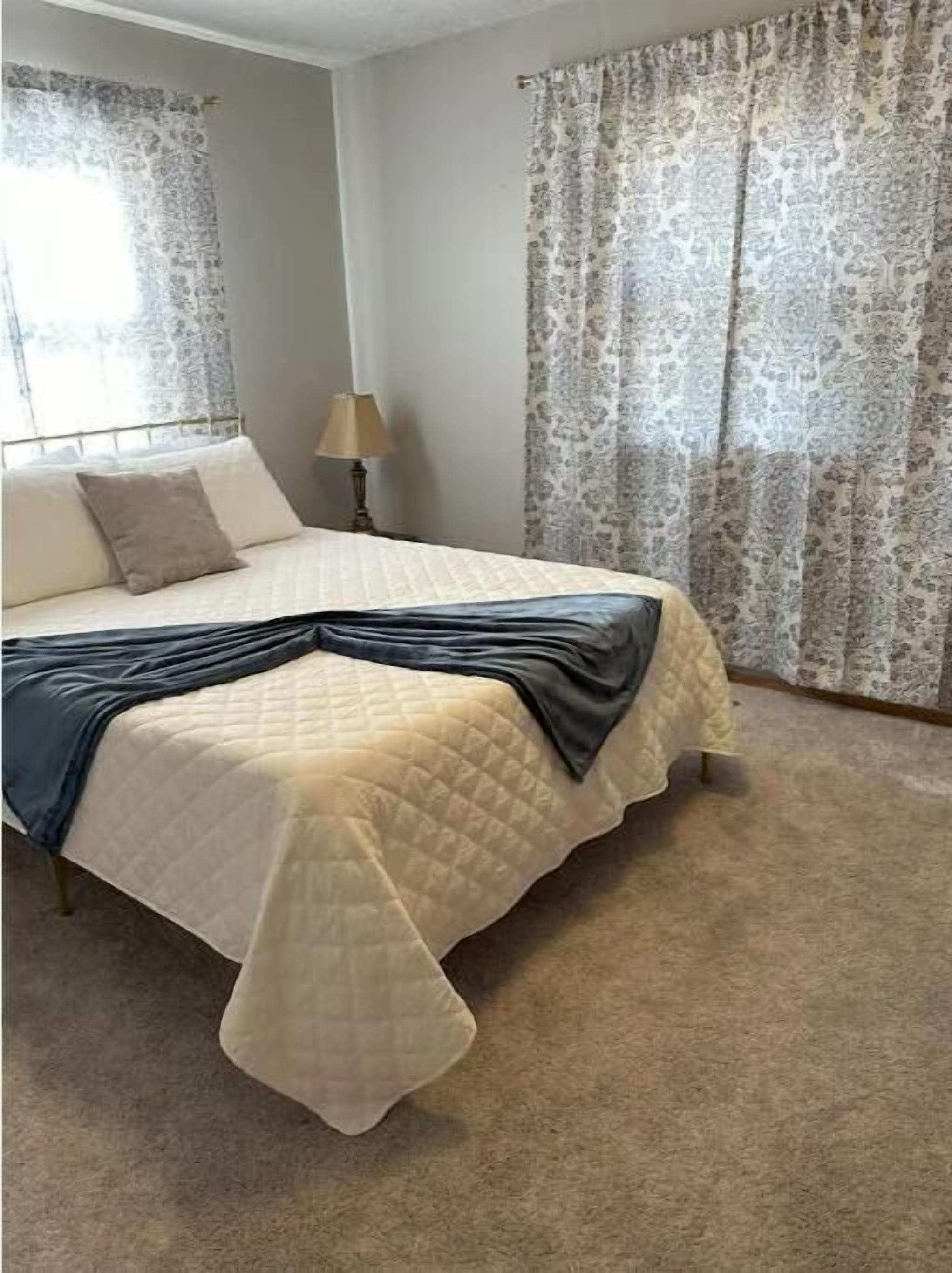 2 Schlafzimmer, Bügeleisen/Bügelbrett, kostenloses WLAN, Bettwäsche