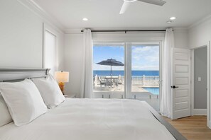 7 bedrooms, desk, travel crib, free WiFi