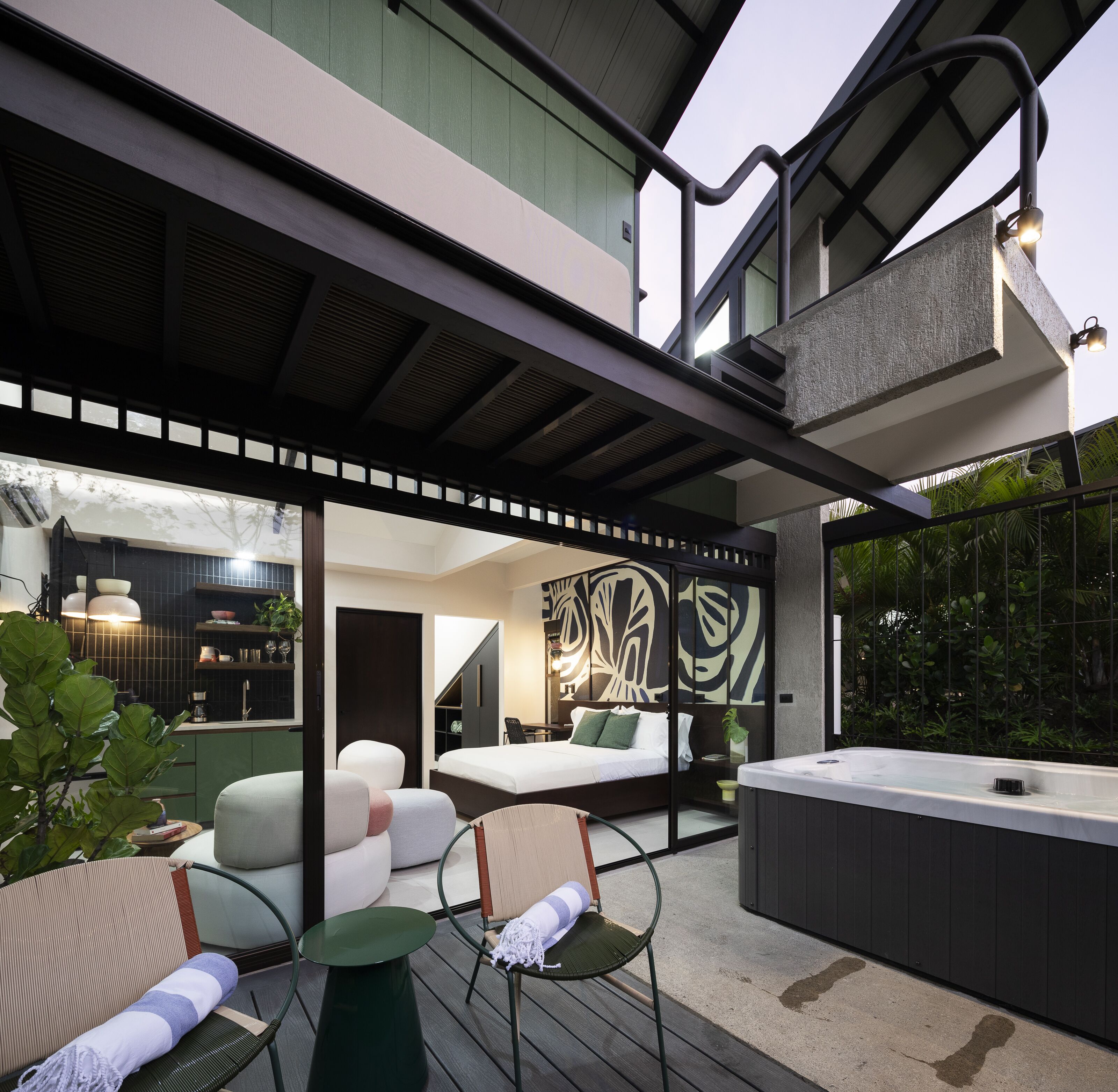 Loft | Ropa de cama de alta calidad y escritorio 