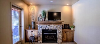 Mountain Rustic Perfection in Prime Locale