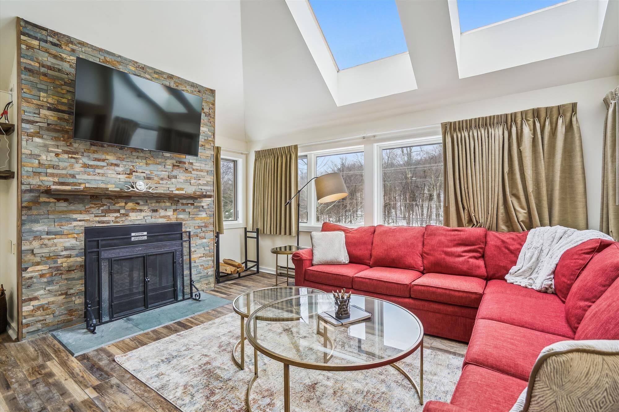 Highridge A3, Three bedroom Completely Renovated Condo