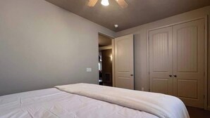 Unclassified image, 2 of 57, button - Las Palmas Resort #2010 | All-Inclusive Amenities (Saint George)