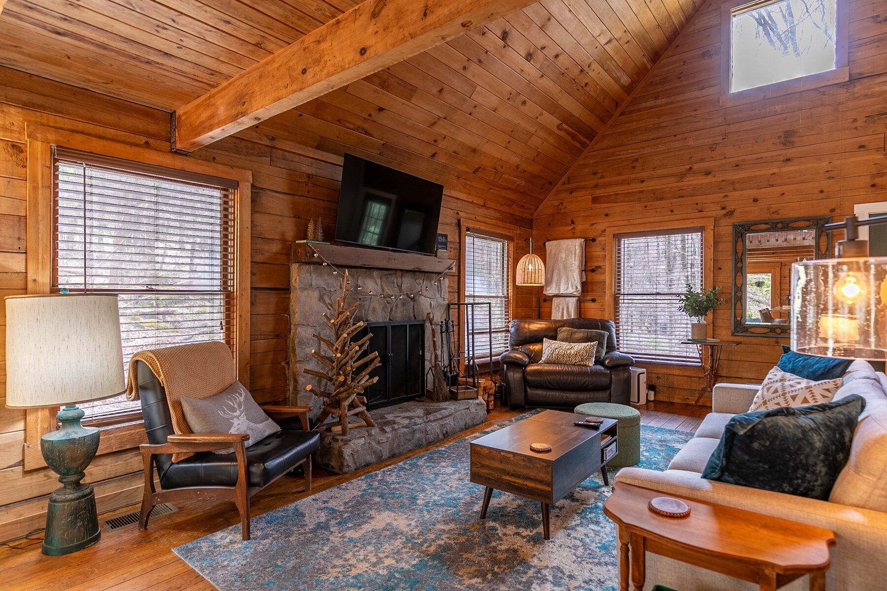 Tweetsie Den: Summer Low Pricing! 15 Minutes To Tweetsie Railroad! - Boone, NC